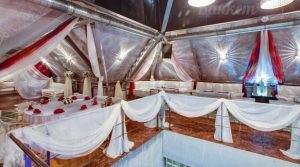 Ресторан для корпоративных мероприятий с боулингом